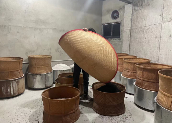 چای اوولونگ گرم یا سرد با عطر گل برای پیشنهادات