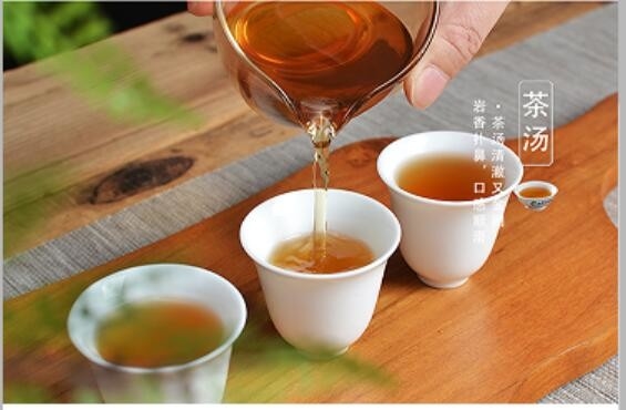 چای اولونگ، متعلق به چای سبز و چای نیمه تخمیر شده است، انواع زیادی دارد و یک دسته چای منحصر به فرد در چین است.